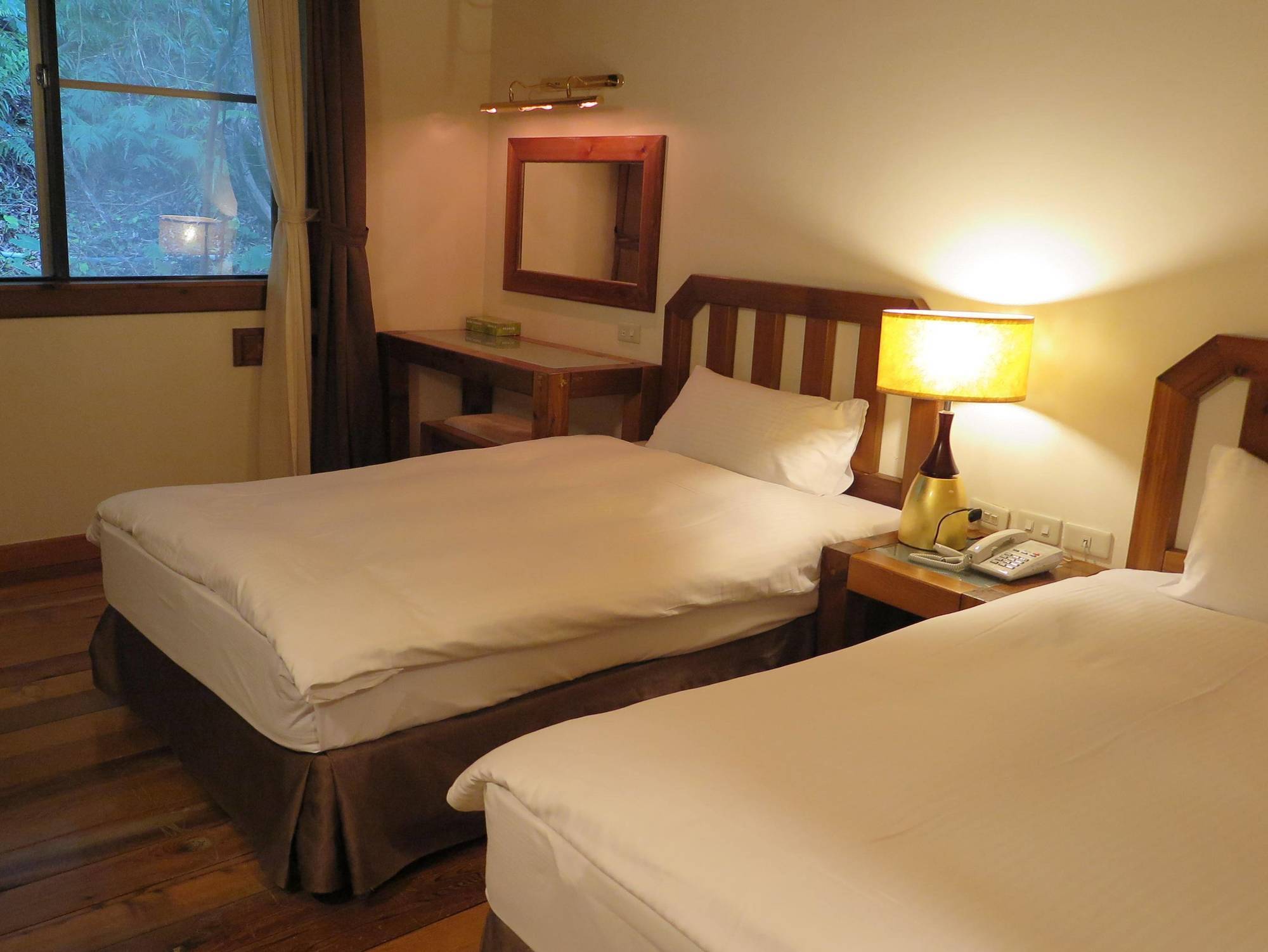 Chilan Hotel Datong Exterior foto